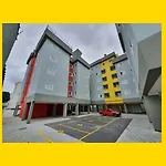 Apartamento Ubatuba - Itaguá - 3 quadras da praia.